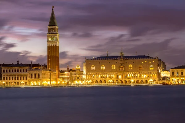 Vista de Venecia después del atardecer — Foto de Stock