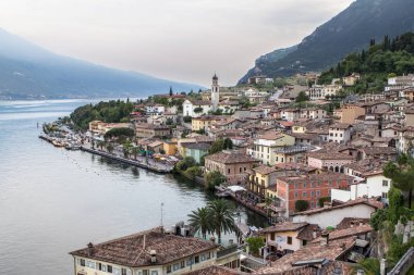 Bir Limone sul garda, İtalya