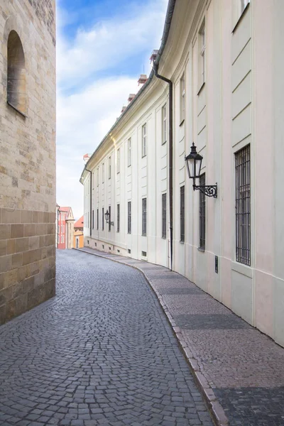 Edificios históricos en el casco antiguo de Praga, República Checa — Foto de Stock