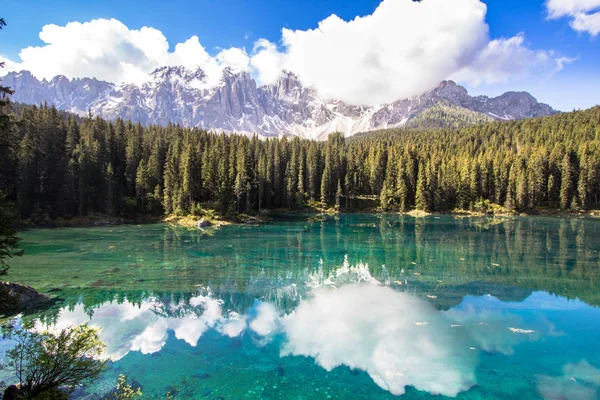 Karersee Lago Carezza Lago Los Dolomitas Tirol Del Sur Italia — Foto de Stock