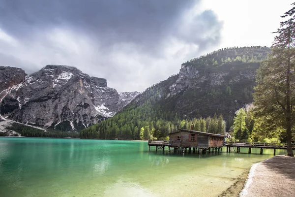 Jezioro Braies Dolomity Mount Seekofel Tle Włochy — Zdjęcie stockowe