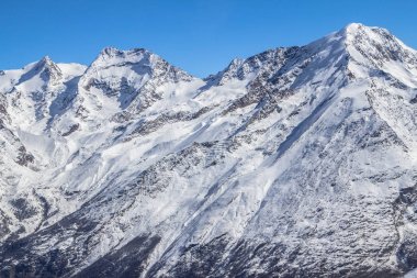 Saas Fee, İsviçre dağ aralığında