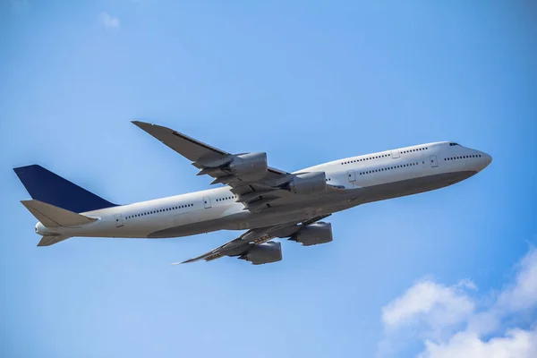 停まる飛行機離陸 — ストック写真