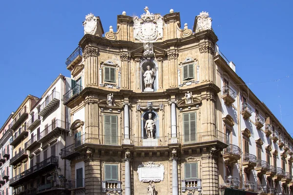 Quattro Canti di citta en Palermo, Sicilia, Italia —  Fotos de Stock
