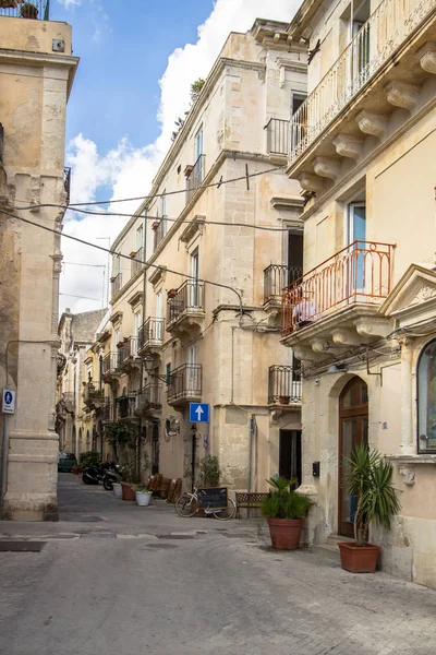 Ortigia Alley, Syracuse, Sicilya, İtalya — Stok fotoğraf