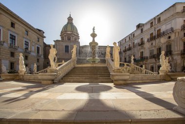 Çeşme yazıklar olsun Piazza Pretoria, Palermo, İtalya