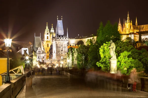 Nacht landschap van Praag, Tsjechië — Stockfoto