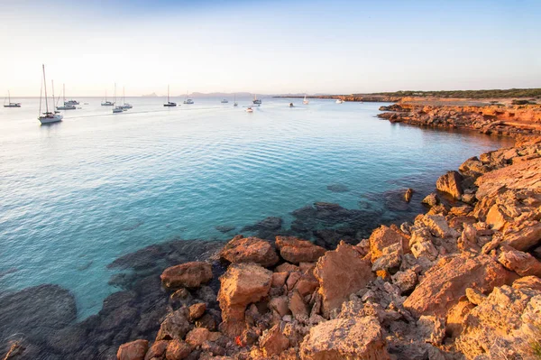 Cala Saona Strand bei Sonnenuntergang, Formentera, Spanien — Stockfoto