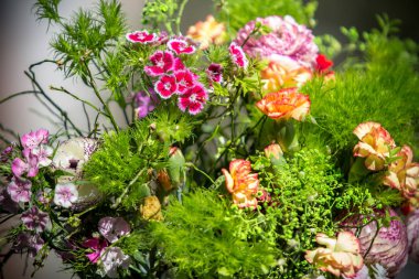 Renkli Çiçek Buketi