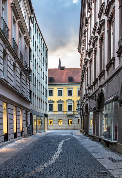 Wąskie uliczki w Monachium, Niemcy — Zdjęcie stockowe