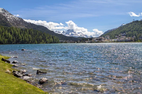 Αλπικό τοπίο με λίμνη St Moritz, Ελβετία — Φωτογραφία Αρχείου