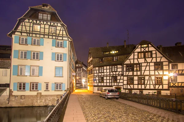 Történelmi kerületében "Petite France" Strasbourg, Franciaország — Stock Fotó