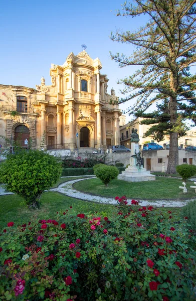 Церква Сан-Доменіко, Ното, Італія — стокове фото