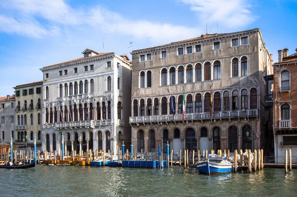 Дворцы на Гранд-канале, Венеция, Италия — стоковое фото