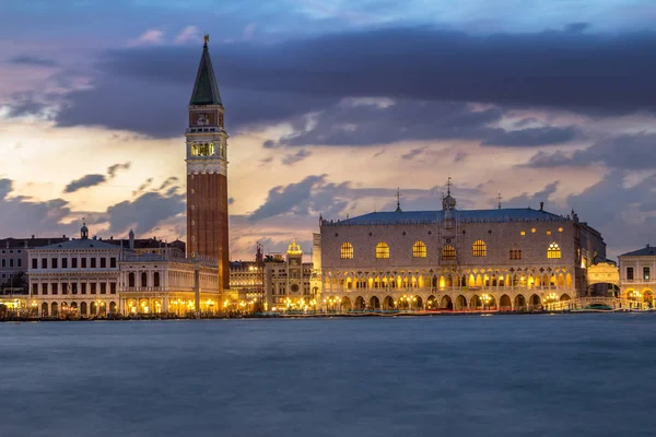 Vista de Venecia después del atardecer — Foto de Stock