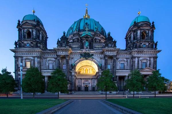 Katedral Berlin di Malam hari, Jerman — Stok Foto