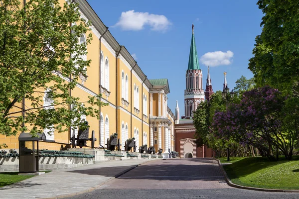 Senate square and Nikolskaya Tower in Moscow, Russia — Stock Photo, Image