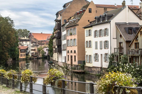 La petite france Strasbourgban, Elzász, Franciaország — Stock Fotó