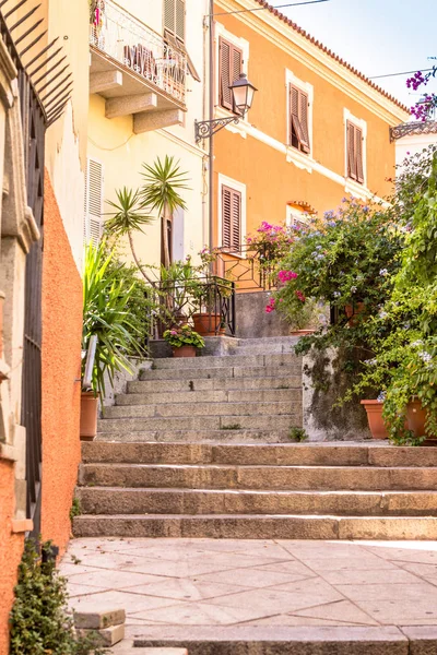 Paesaggio urbano del porto di La Maddalena — Foto Stock