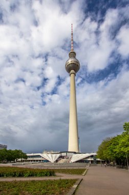 Berlin Tv Kulesi veya Fernsehturm