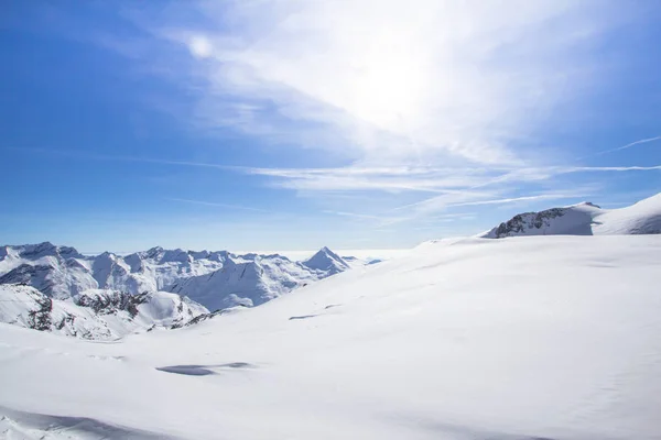 The mountain range in Saas Fee, Switzerland — Stock Photo, Image