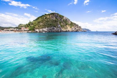 Paleokastritsa bay Korfu, Yunanistan