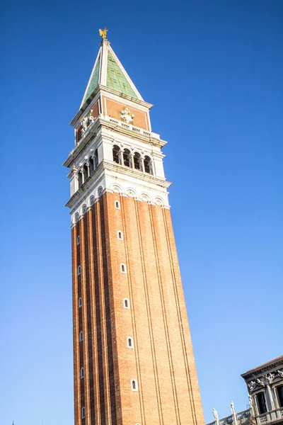 Campanile Plaza de San Marcos, Venecia, Italia —  Fotos de Stock