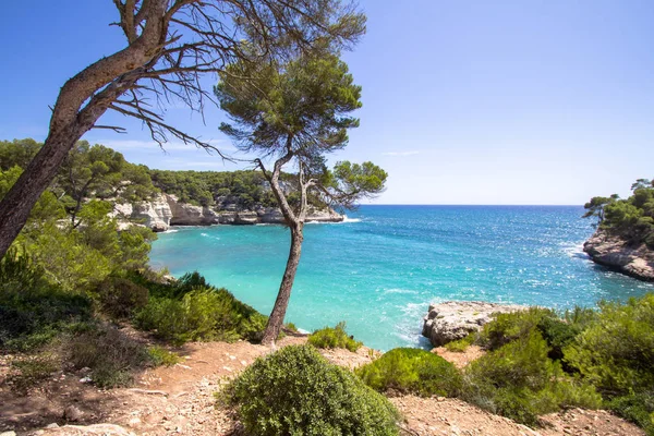 Cala Mitjana, Menorca, Espanha — Fotografia de Stock