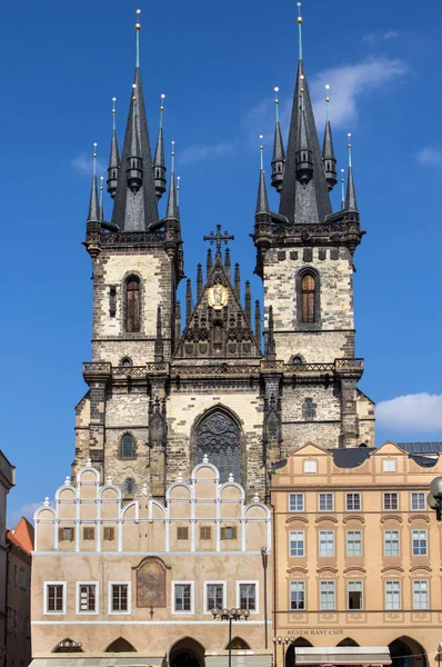 Iglesia de Tyn en Praga — Foto de Stock