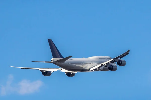 停まる飛行機離陸 — ストック写真