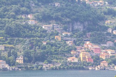 Como Gölü bölgesinin manzara. İtalya