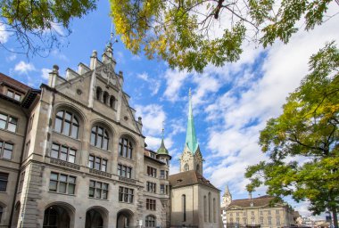 Fraumuenster Katedrali ve Stadthaus, Zürih, İsviçre