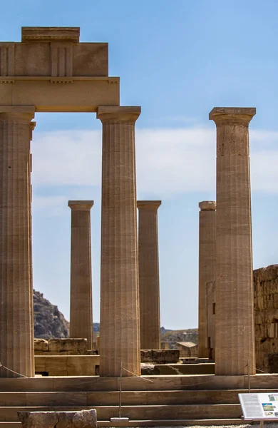 Rovine dell'antico tempio, Lindos, isola di Rodi, Grecia — Foto Stock