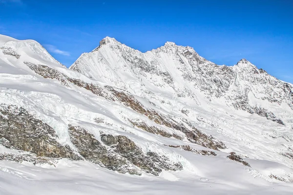 ภูเขาใน Saas Fee, สวิตเซอร์แลนด์ — ภาพถ่ายสต็อก