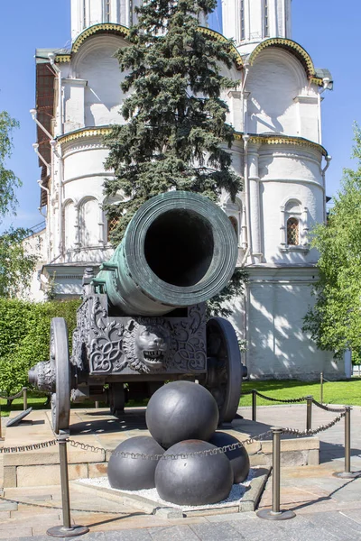 Tsar kanon i Kreml i Moskva — Stockfoto
