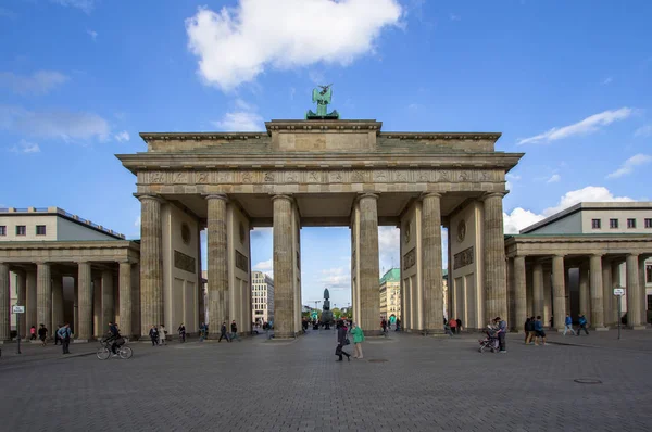 Brandenburger Tor в Берлине — стоковое фото