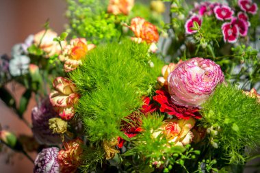 Renkli Çiçek Buketi