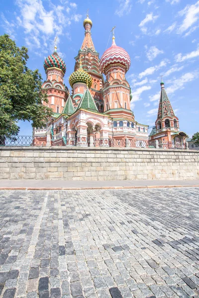 Basilikumkirche auf dem Roten Platz, Moskau — Stockfoto