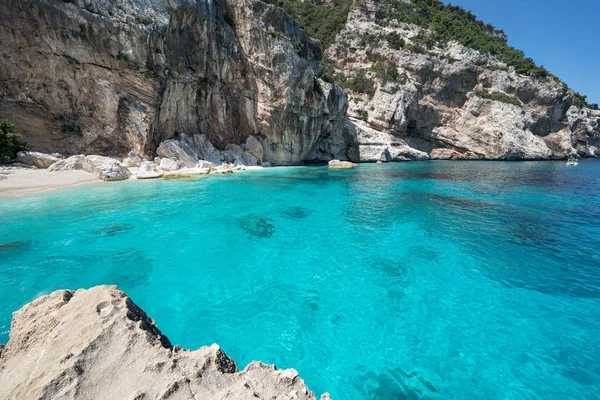 Παραλία Cala Mariolu, Σαρδηνία, Ιταλία — Φωτογραφία Αρχείου