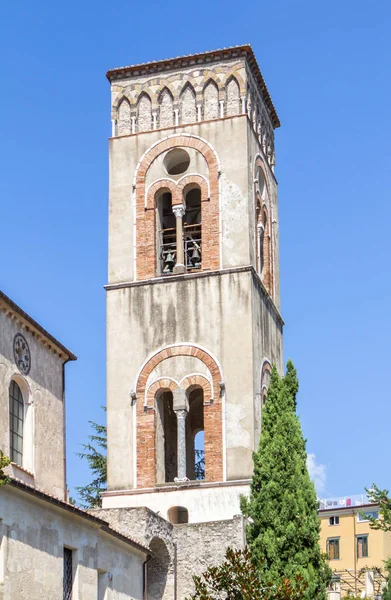 Klocktorn i kyrkan i Cimbrone, Ravello, Italien — Stockfoto