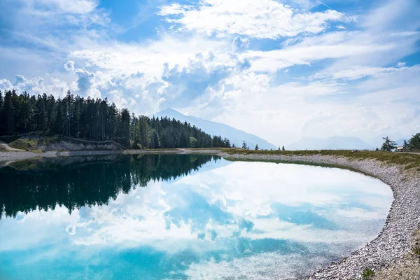 Montanha lago paisagem vista — Fotografia de Stock