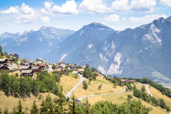 Idyllisch landschap in de Alpen — Stockfoto