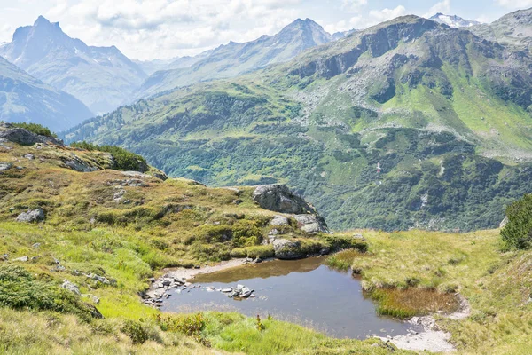 Piękny krajobraz alpejski — Zdjęcie stockowe