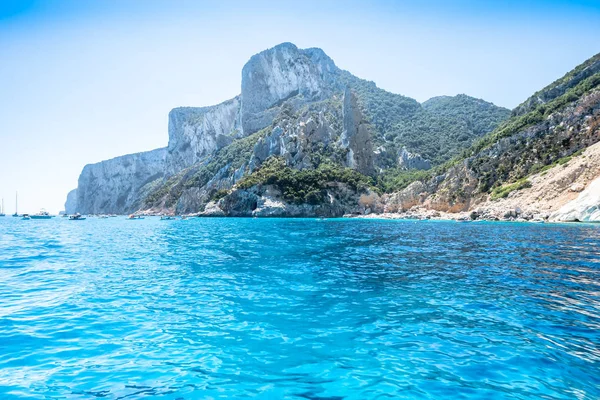 Ostküste Sardiniens in der Nähe des Strandes Cala Goloritze, Italien — Stockfoto