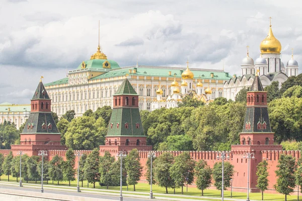 Moskova kremlin duvarı panorama — Stok fotoğraf