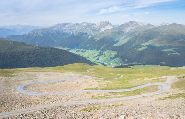 Alpine Landschaft, Davos, Schweiz — Stockfoto