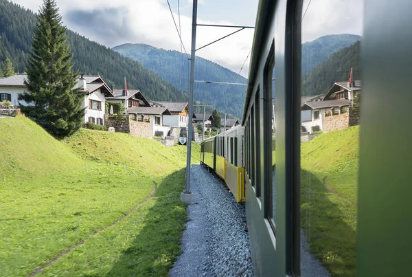 Tren de vapor histórico en Davos, Suiza — Foto de Stock