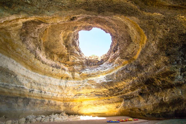 ポルトガルプライア・デ・ベナギルのベナギル海の洞窟 — ストック写真