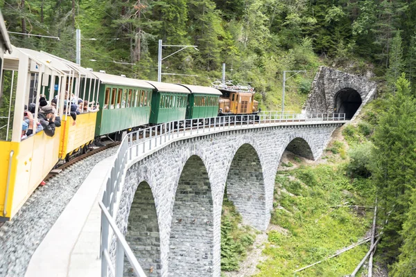 Comboio a vapor histórico em Davos, Suíça — Fotografia de Stock