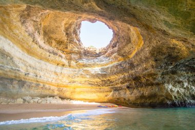 Benagil Deniz Mağarası Praia de Benagil, Portekiz